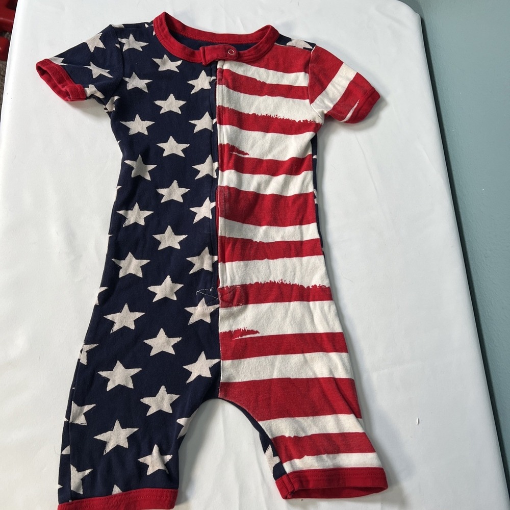 The LAZY ONE STARS‎ AND STRIPES Kids  one Piece Pajamas / ROMPER Size 6
